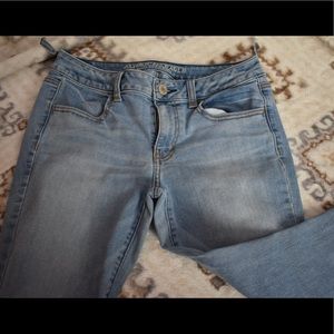American Eagle Jeans sz 8 ❤️